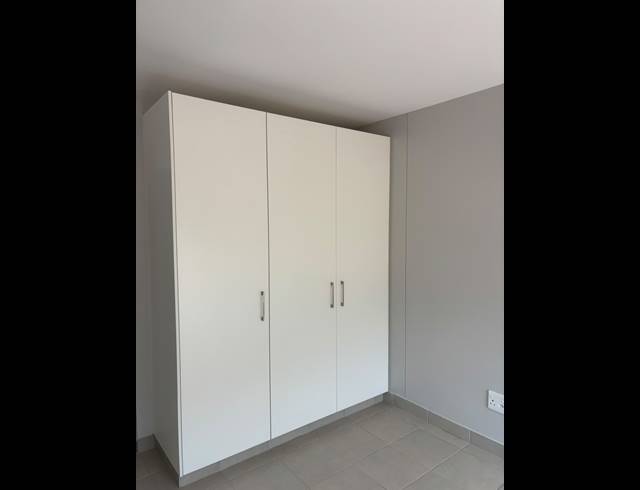 3 BEDROOM APARTMENT TO LET IN EMBERTON ESTATE
